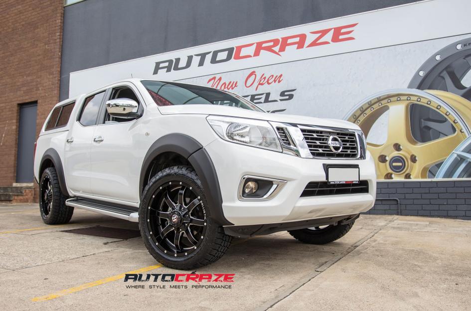 NISSAN NAVARA ANVIL GLOSS BLACK MILLED ACCENTS